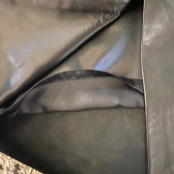 Banana Republic genuine Leather BlackPencil Skirt. Y2K. Size 2 Perfect condition - Picture 3 of 12